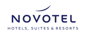 ALEXANDRE Victor Chargé de communication Novotel Logo