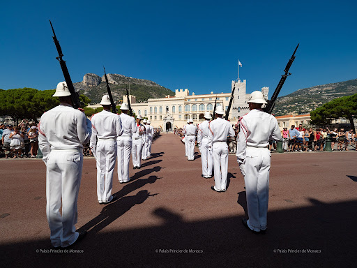 relève de la garde