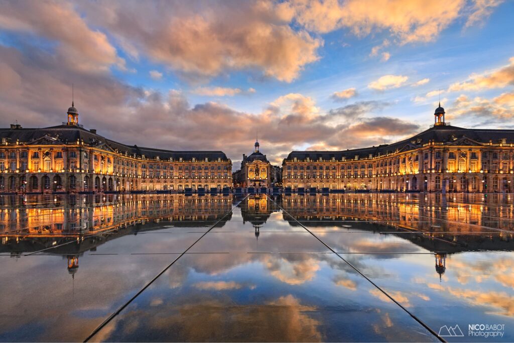 sunset-bordeaux-place-de-la-bourse-photo-by-nico-babot