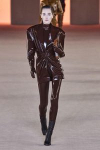 tendances mode 2022 le latex