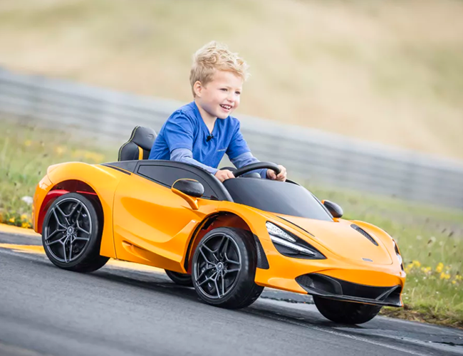 A propos : voiture enfant