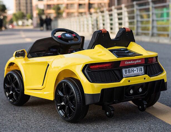 A propos : voiture enfant