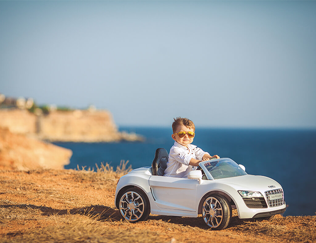 A propos : voiture enfant