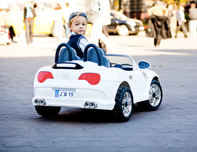 A propos : voiture enfant