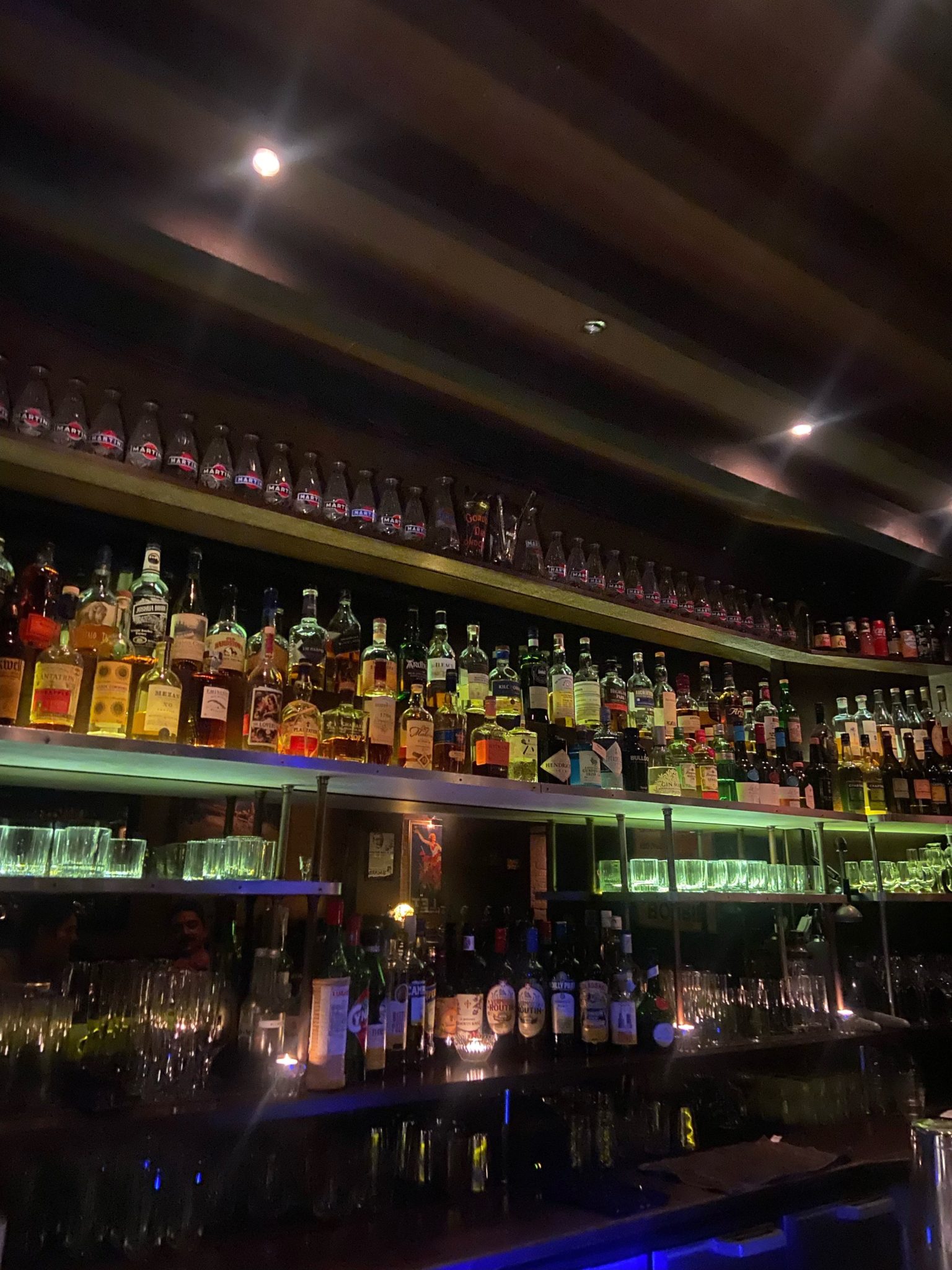L’Antiquaire le bar rétro de Lyon L'Antiquaire le bar rétro de Lyon