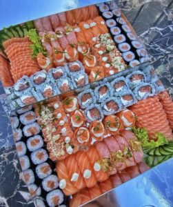 Photo d'un plateau de sushis