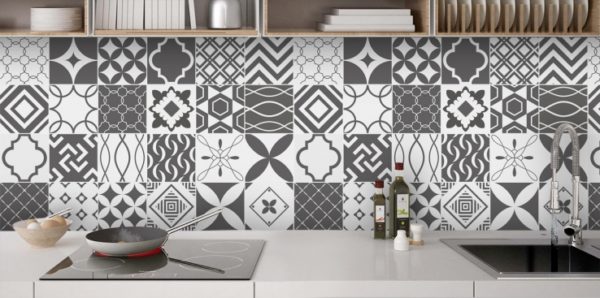Carreaux de ciment classique gris foncé
